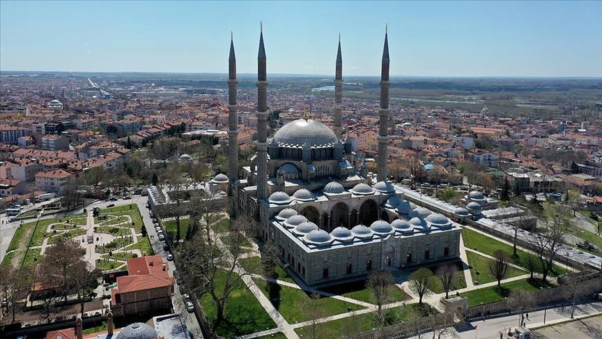 Mimar Sinan’ın ustalık eseri Selimiye Camii’nde tartışma: Kubbe süslemeleri silinecek mi? 8